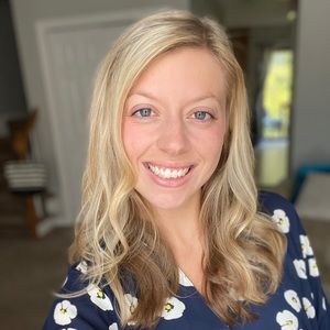 Meet your Posher, Gina